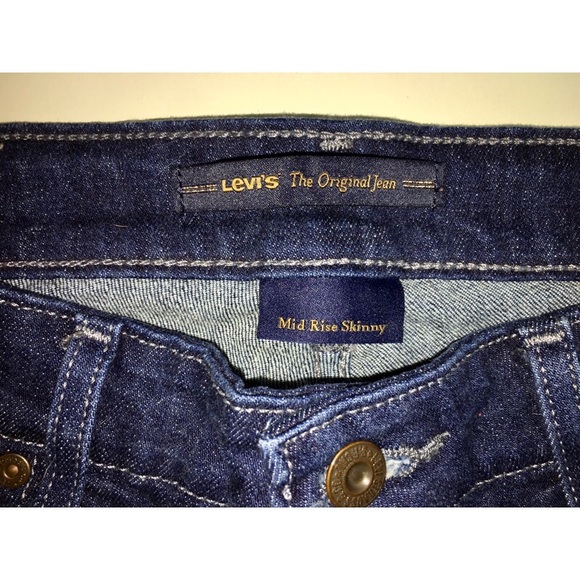 Levi’s Mid-Rise Skinny - Darkwash - Picture 3 of 7